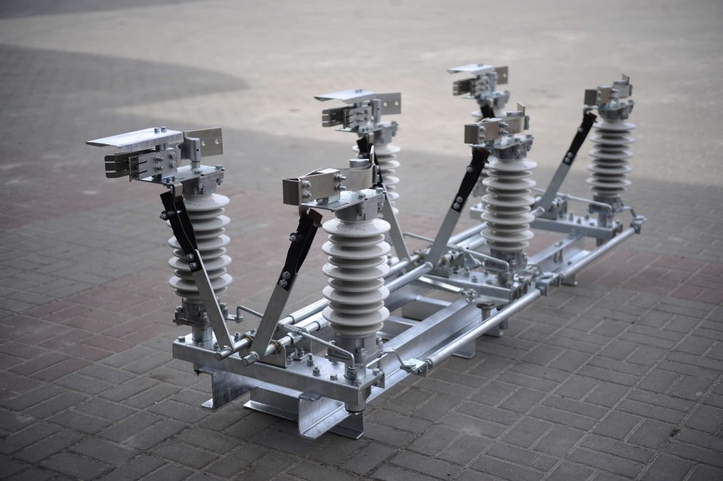 Разъединители наружной установки РДЗ 35-150кВ